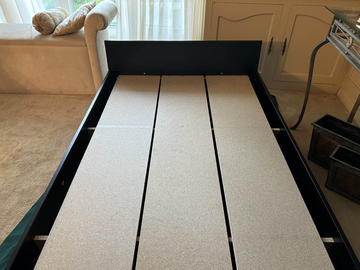 Twin bed with drawers image indicator(2)