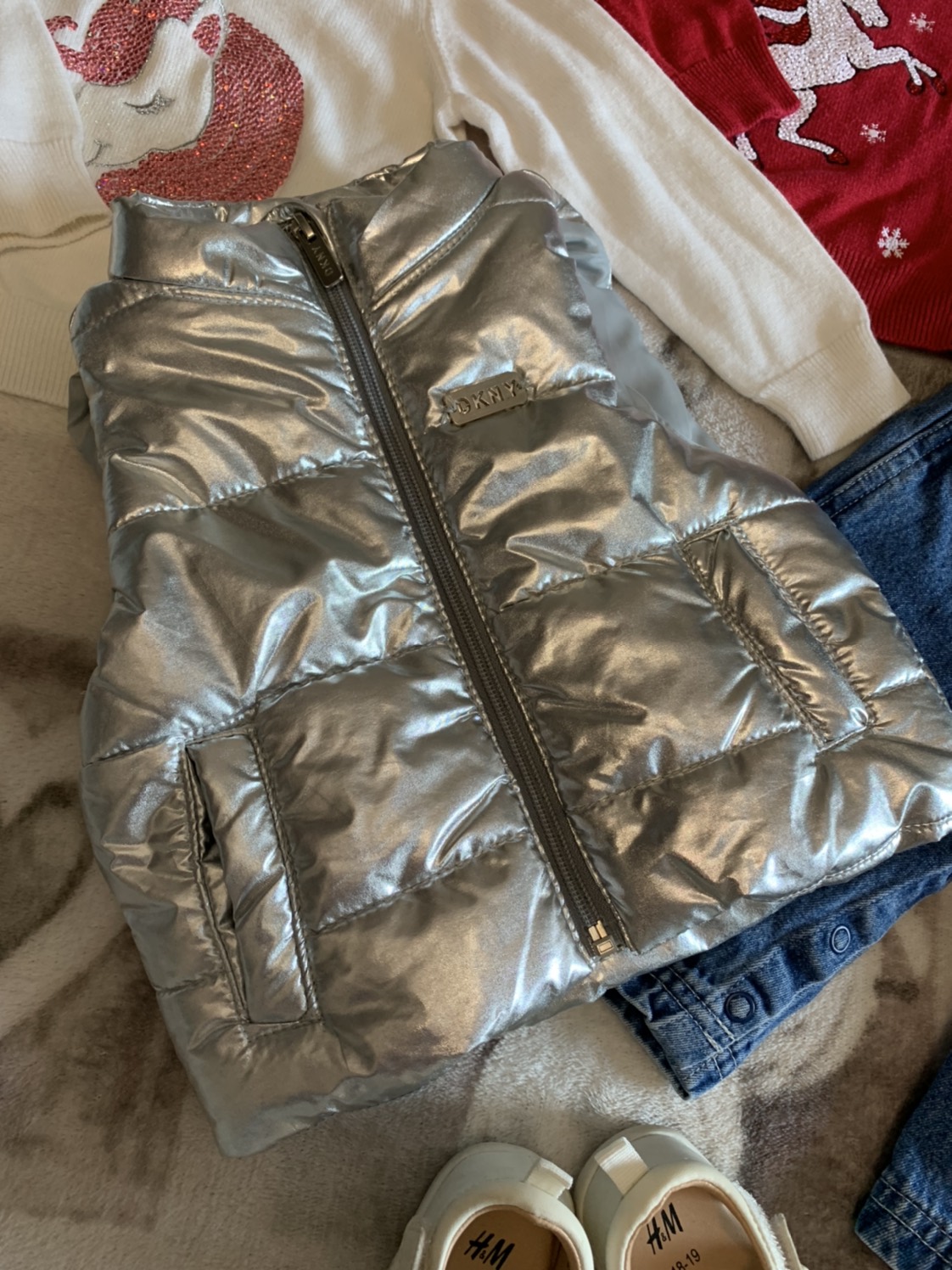 Lot of Baby girl clothes image indicator(5)