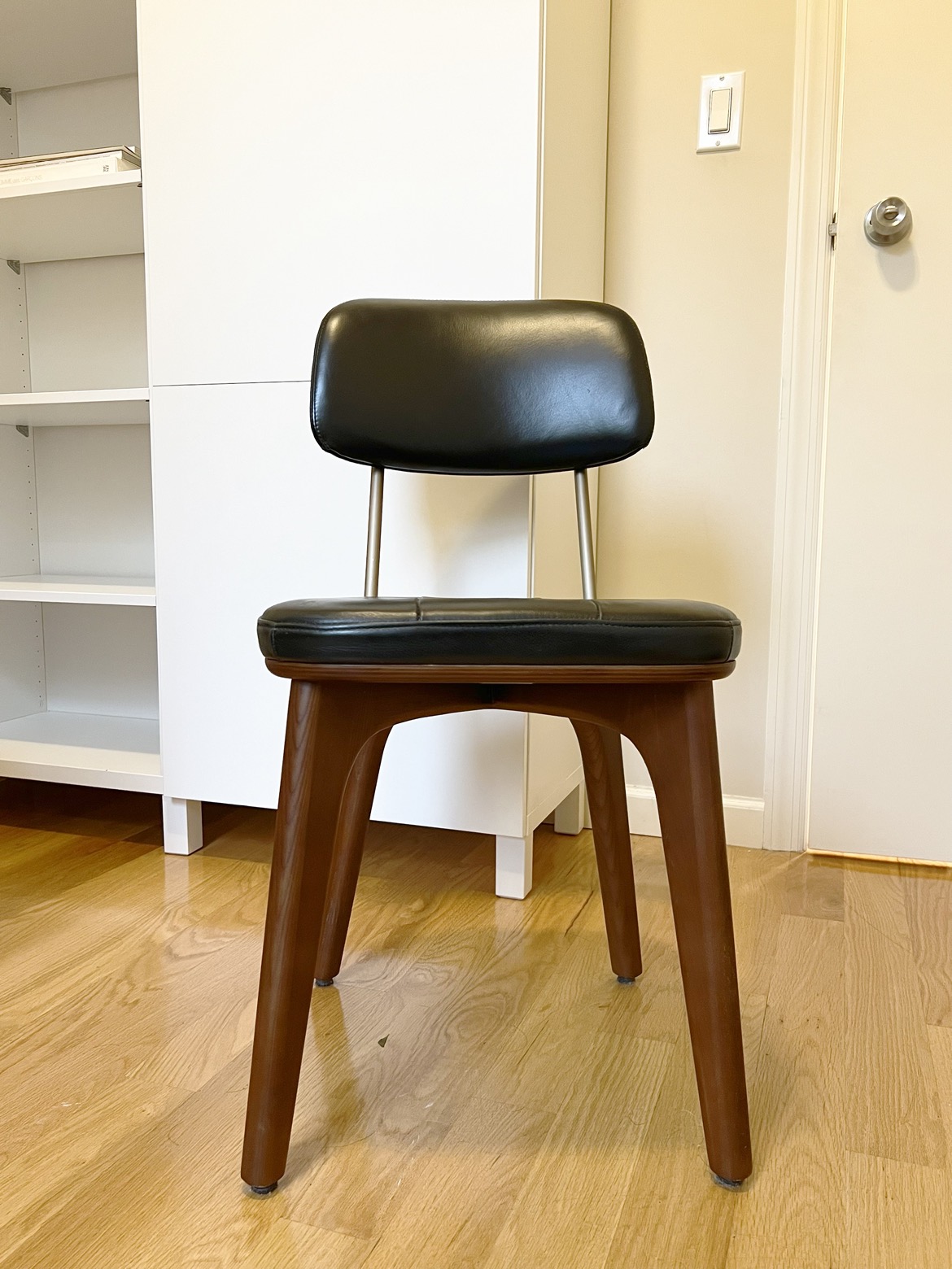 Neri & Hu Utility Chair U image indicator(2)