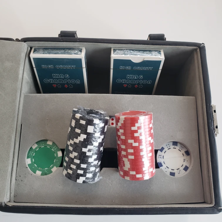 Gentlemens Portable Bar Set + Poker Set in Elegante Case - photo 4