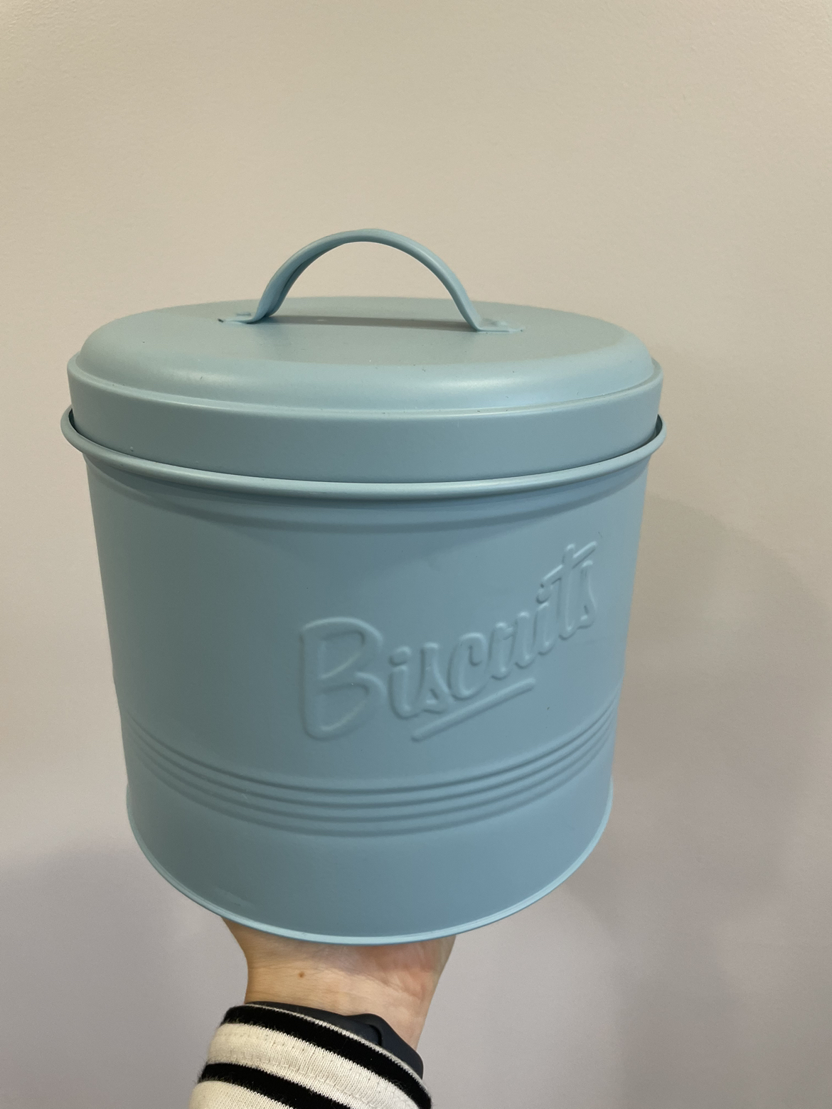 Large Cookie/Biscuits Tin thumbnail