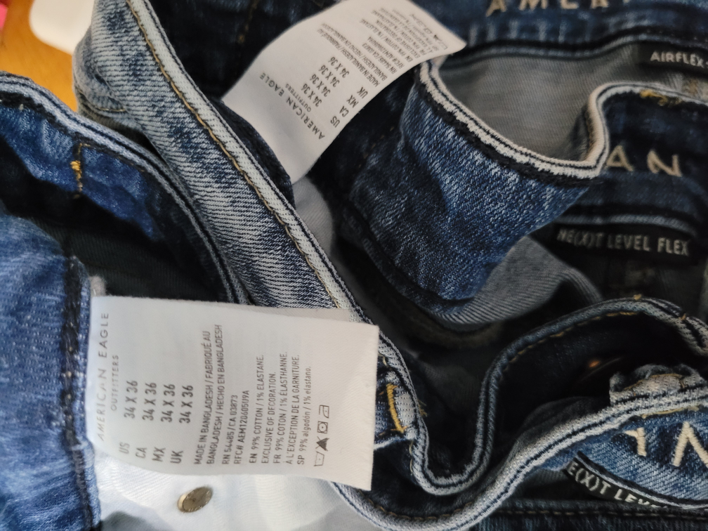 American Eagle 34x36-  All 3 pairs (delivery available) image indicator(4)