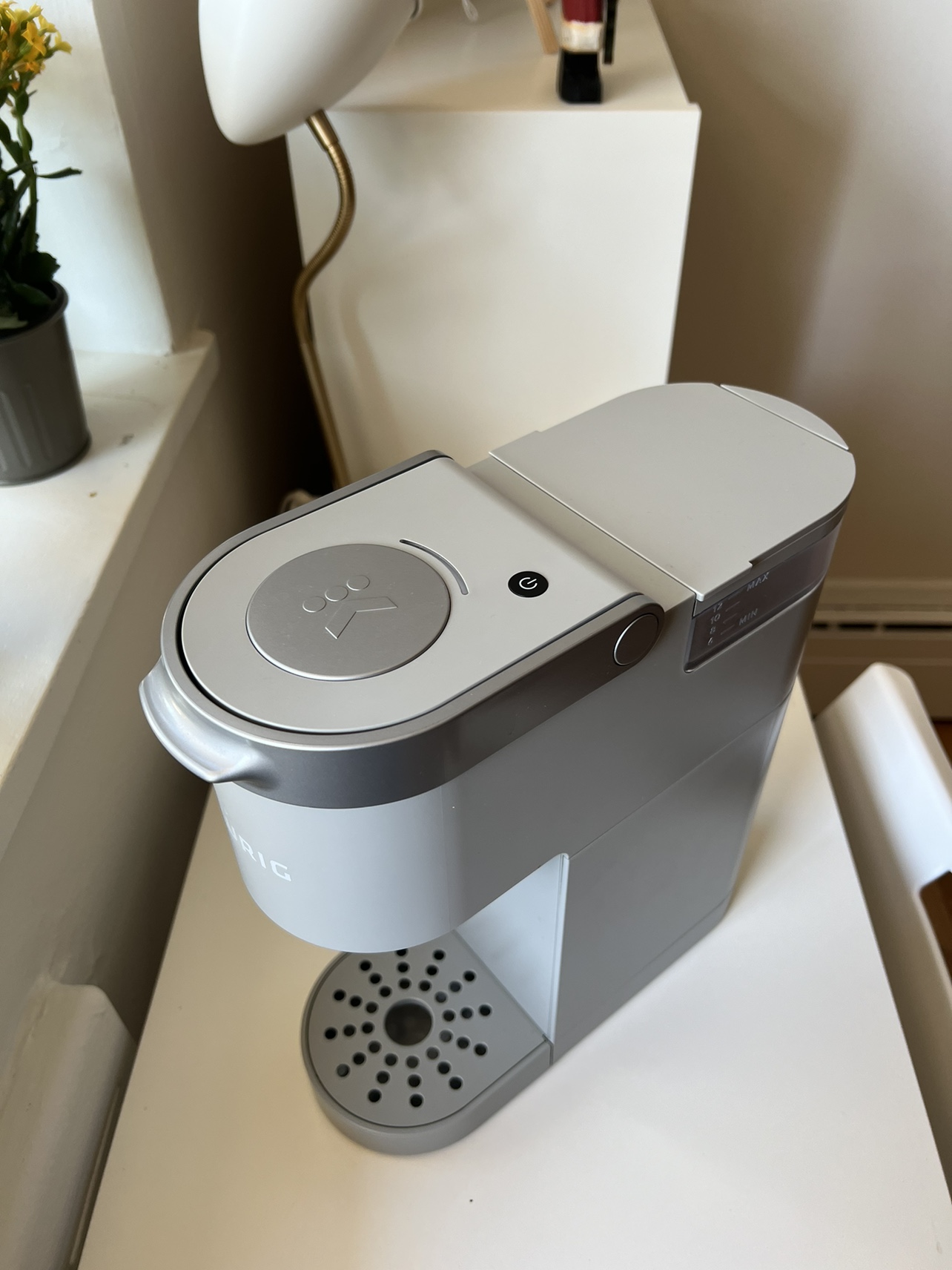 Keurig k-mini single serve k-cup pod coffee machine image indicator(3)