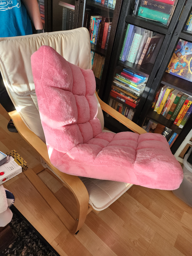 pink gaming chair - photo 2