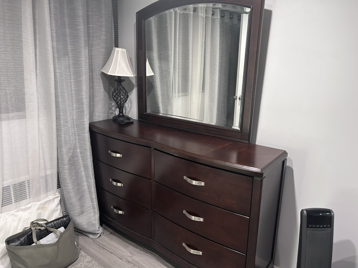Queen bedroom set