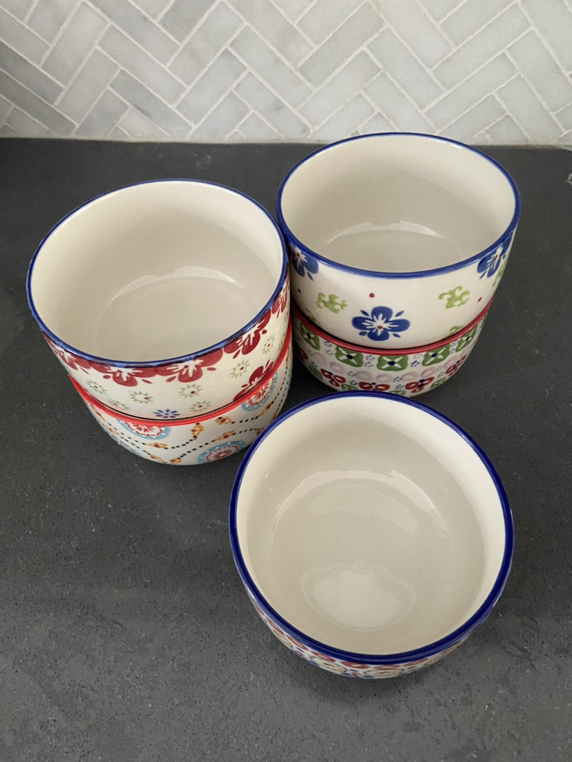 Set of ceramic bowls image indicator(2)