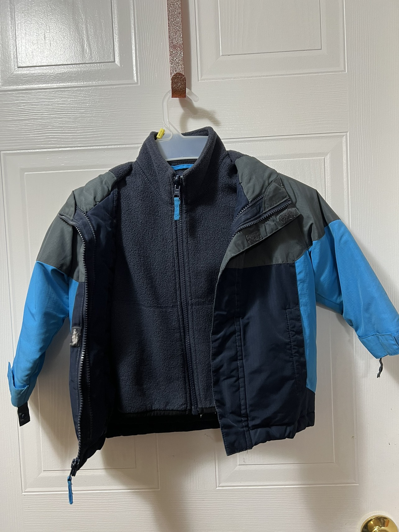 Winter jacket image indicator(3)