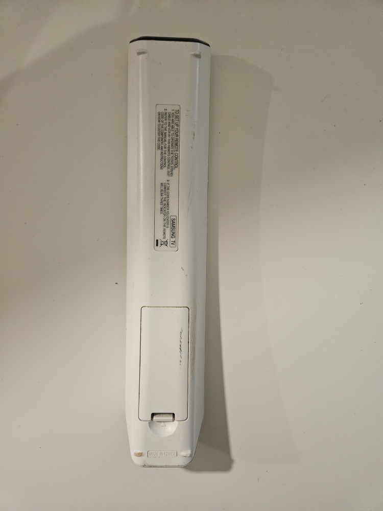 Samsung TV remote #freecycle - photo 2