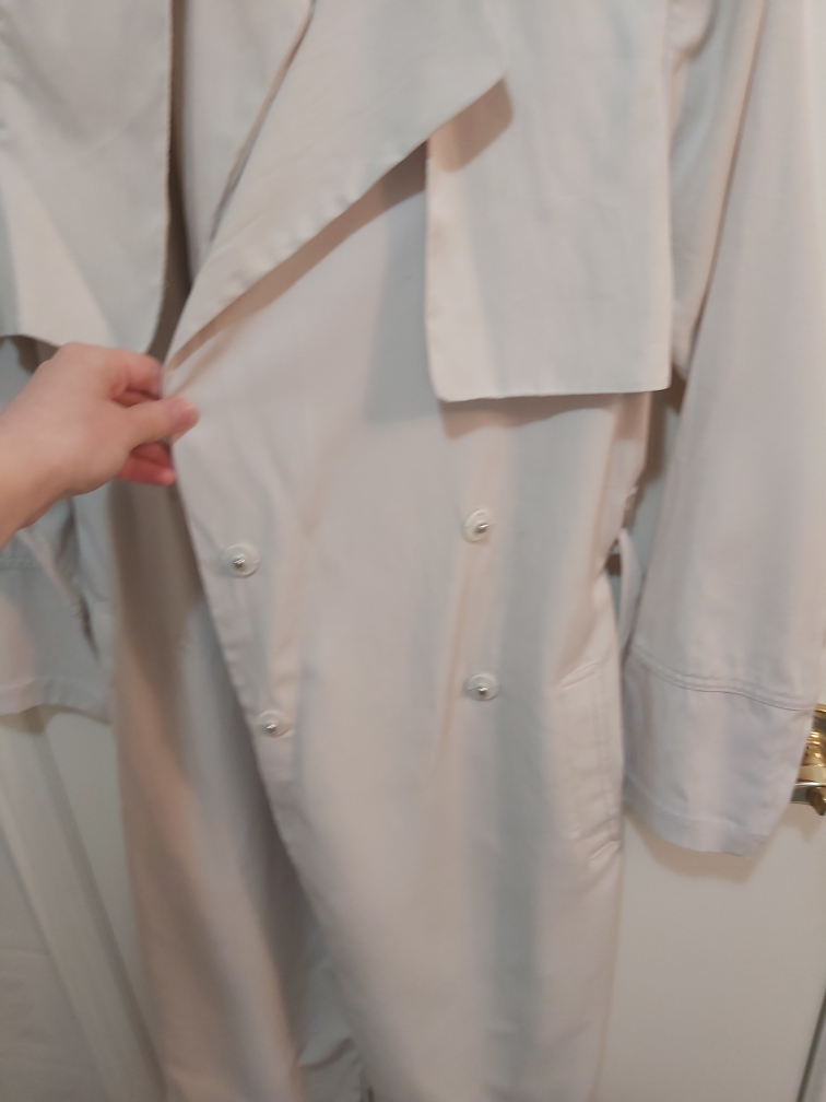 H&M cream/beige thin trenchcoat, size 4 image indicator(5)