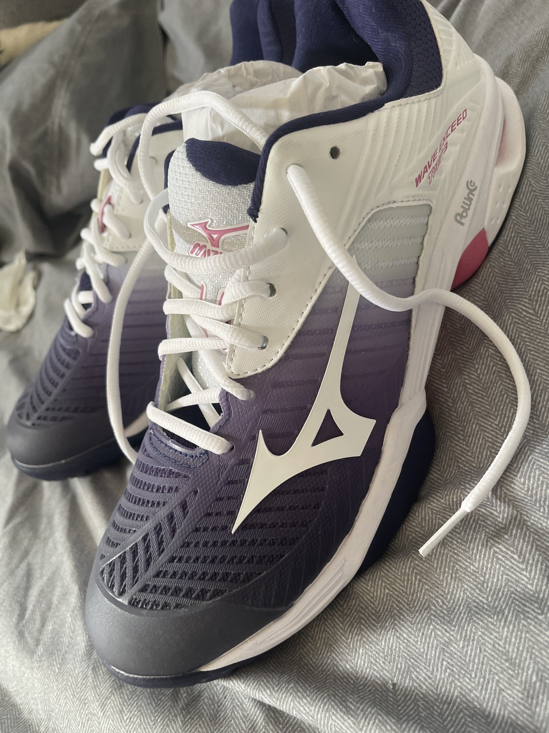 Tennis sneakers