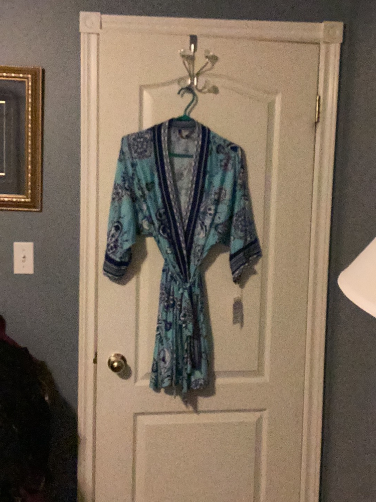 Robe thumbnail