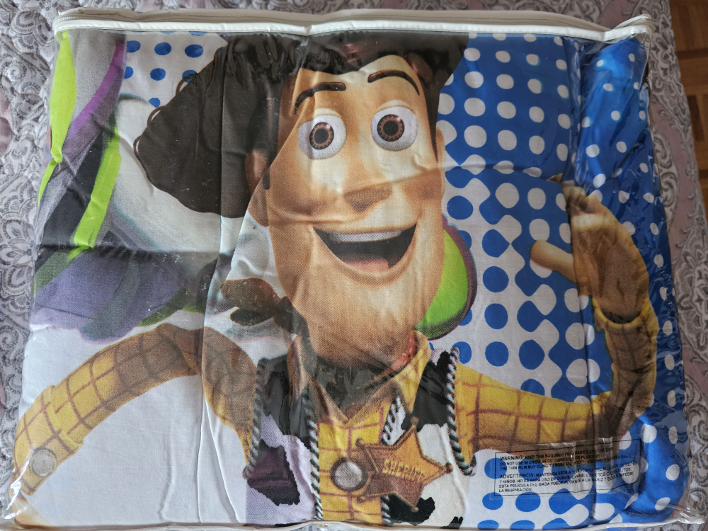 Brand new kids twin size comforter - photo 2