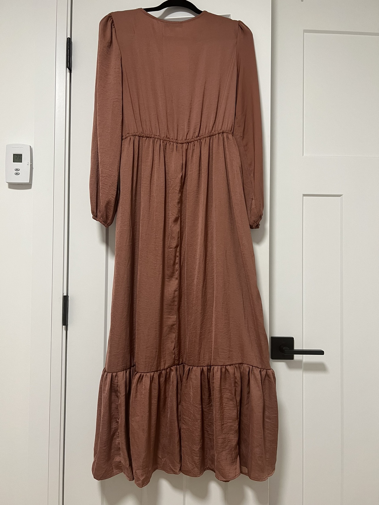 New midi silky dress - size M image indicator(2)