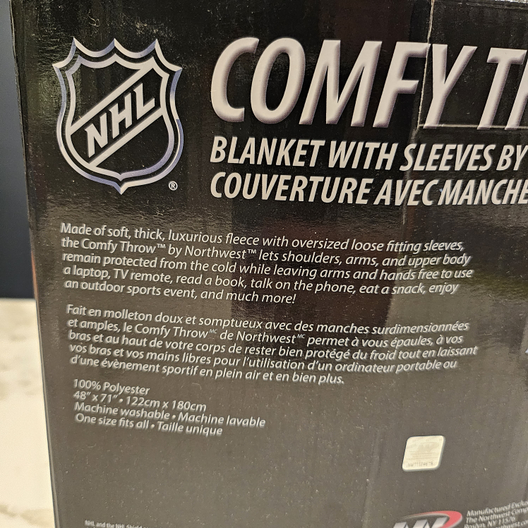 NHL Toronto Maple Leafs Comfy Throw Blanket image indicator(4)