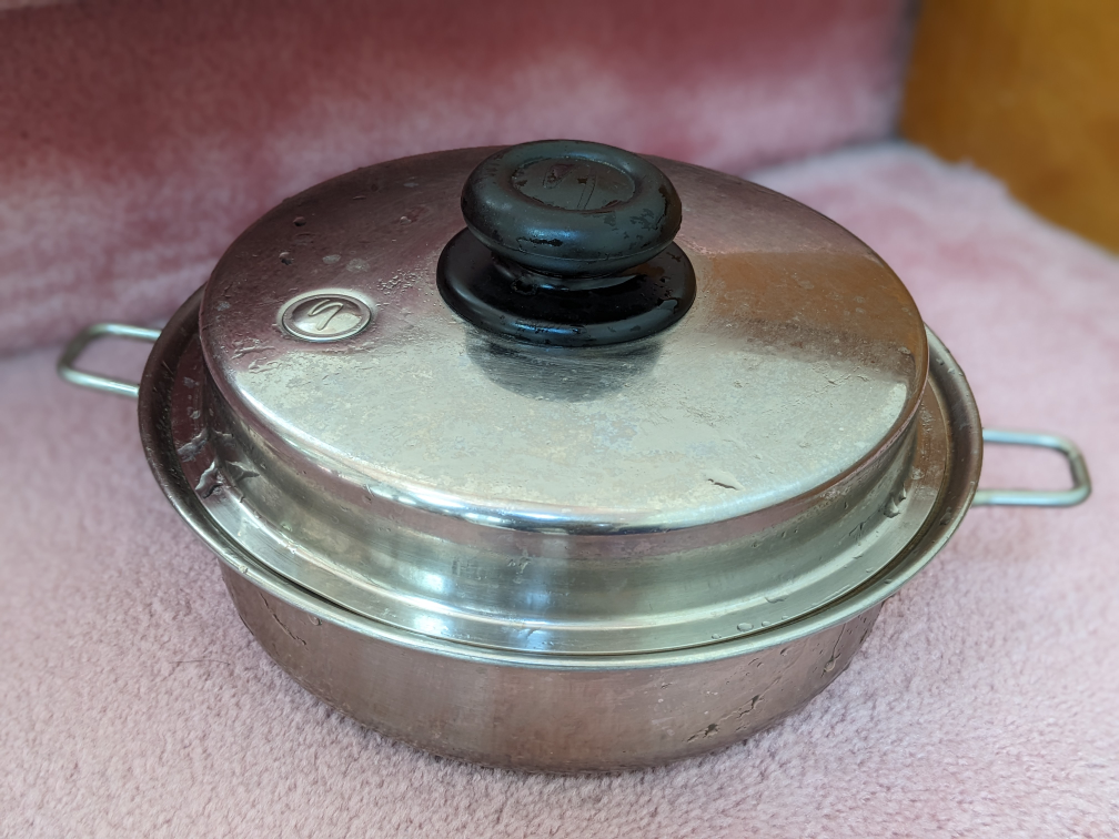 Stainless steel small pot thumbnail