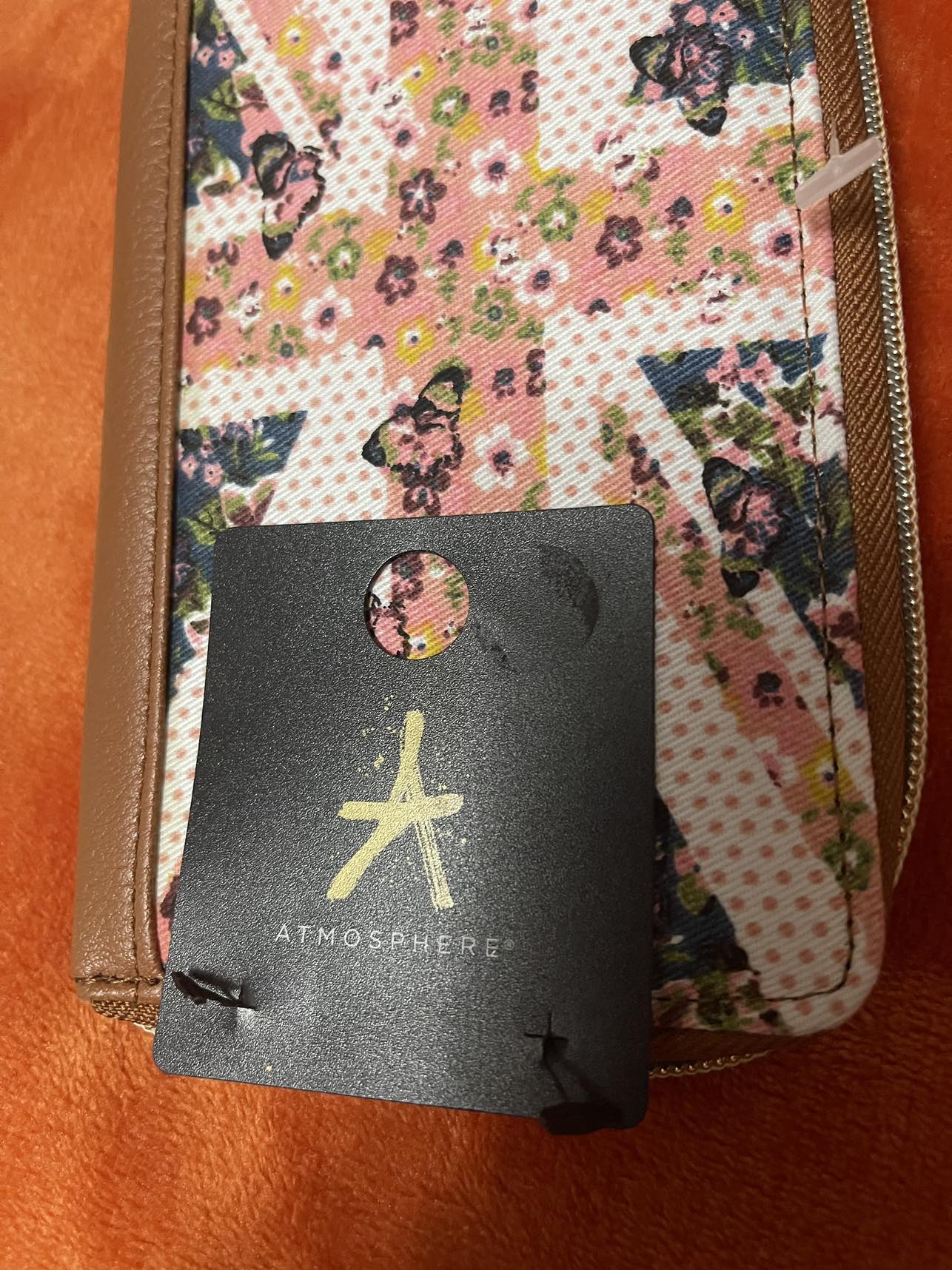 Atmosphere Cutie Wallet.. New!! thumbnail