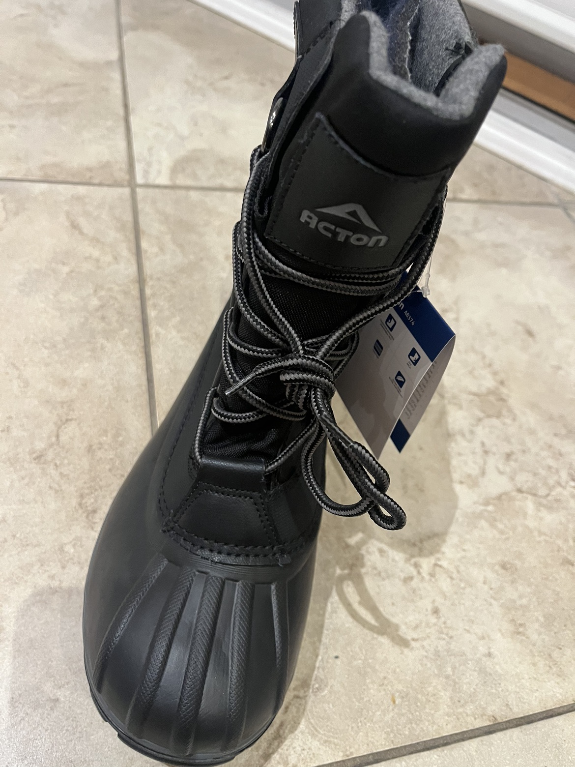 Men’s winter Acton boots -brand new