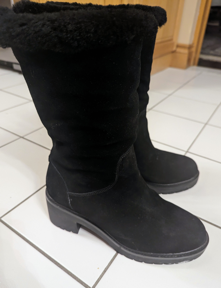 Michael Kors  Suede Boots Black Size 7.5 image indicator(3)