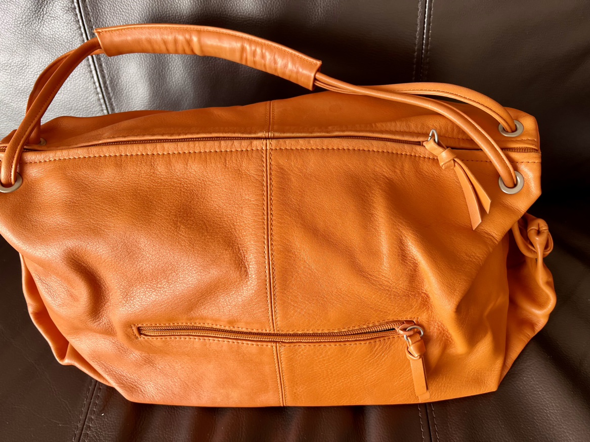 Danier Large Leather Shoulder Bag - photo 2