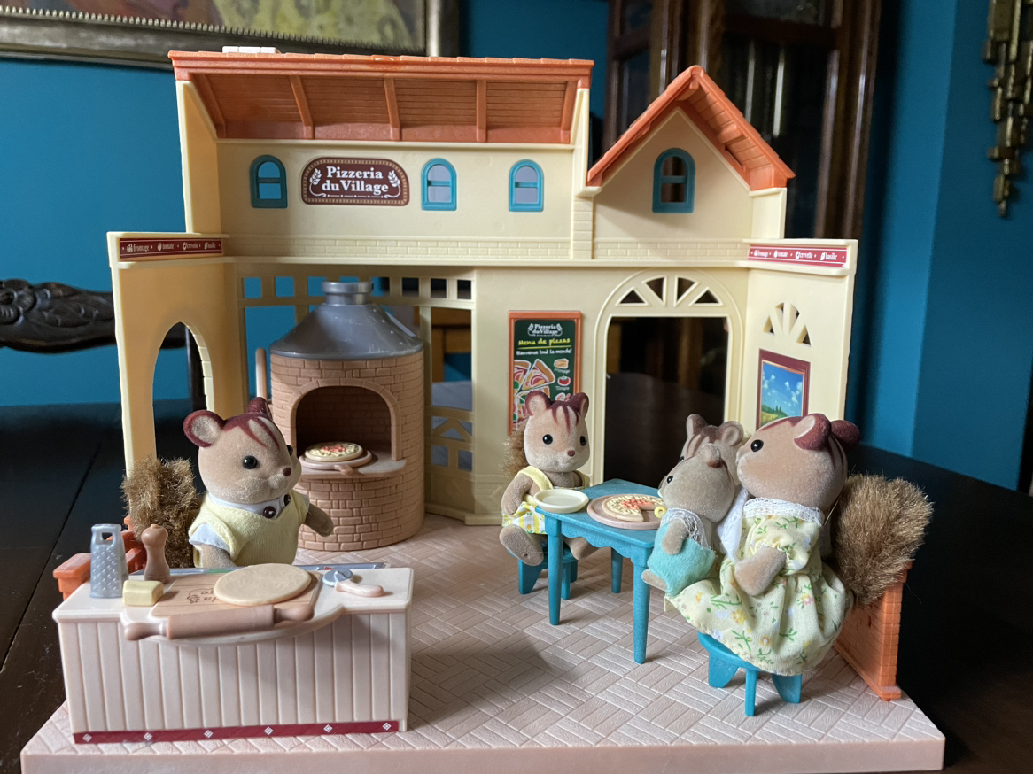 Calico Critters Pizzeria