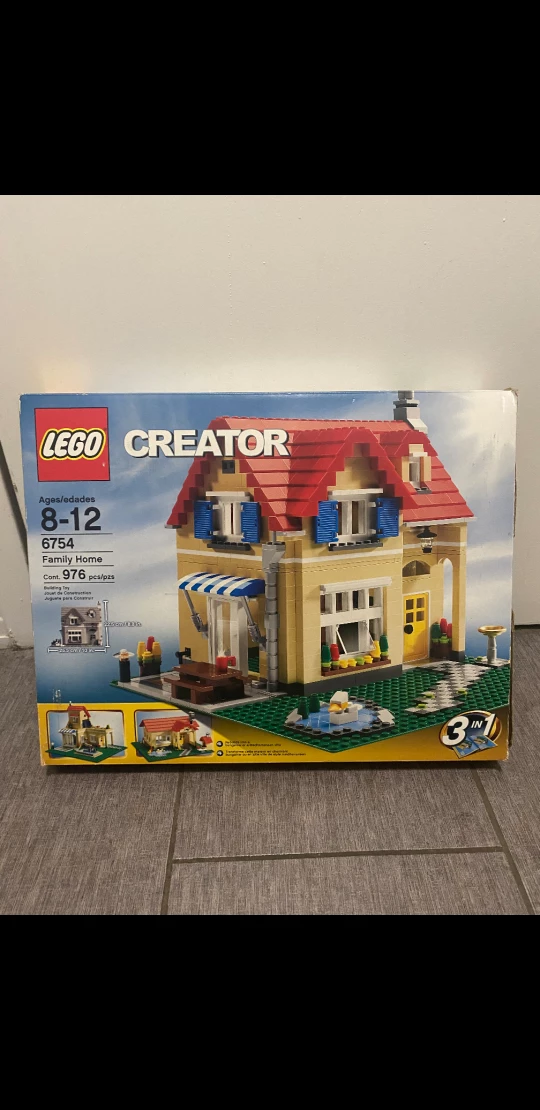 Lego Creator Family Home thumbnail