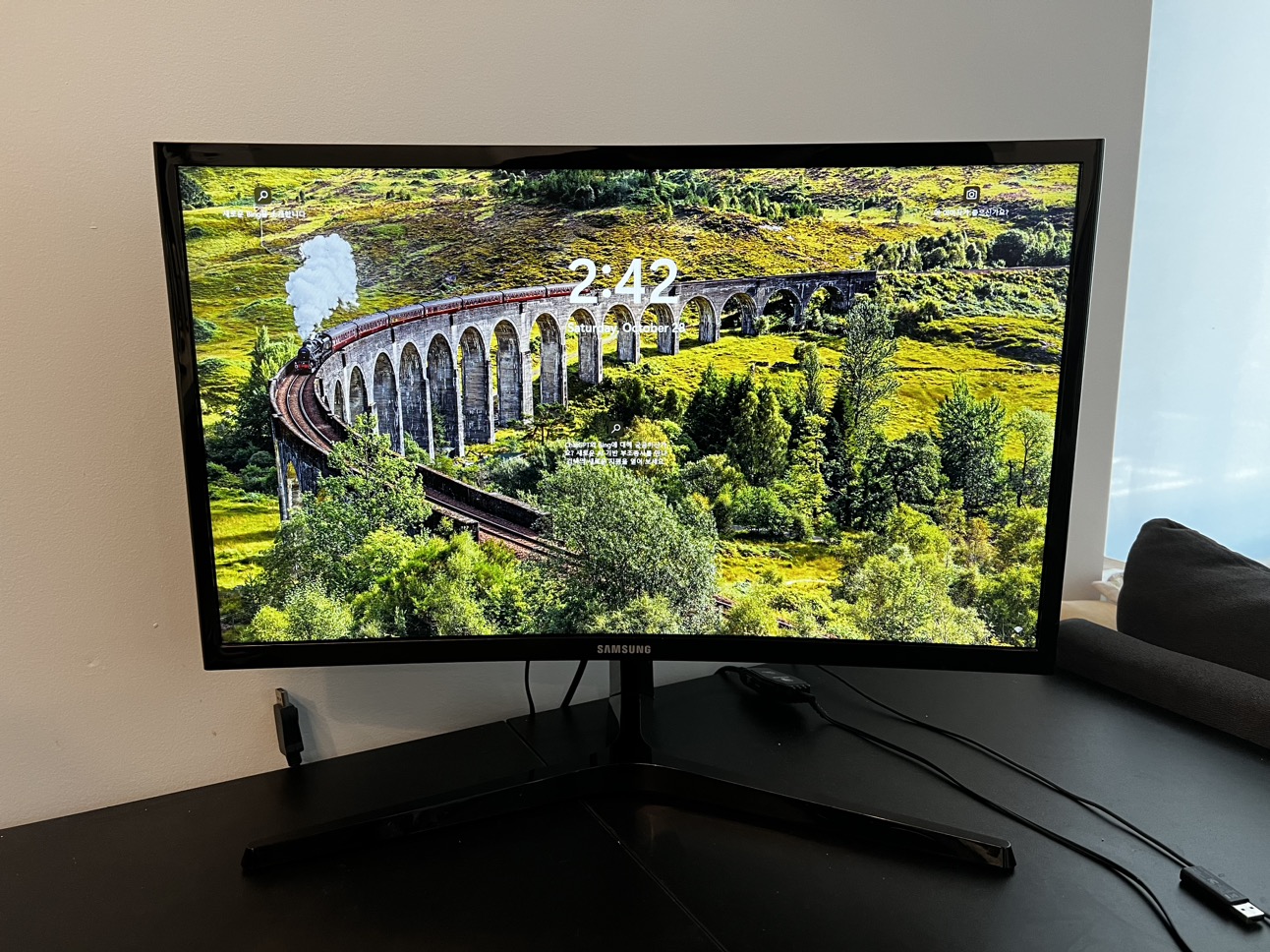 Samsung Curved Monitor 24"