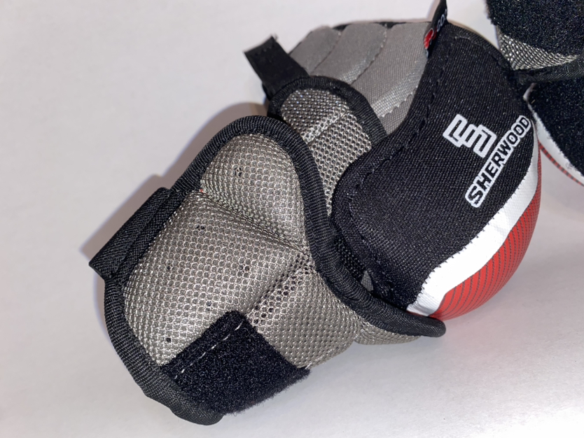 Elbow Pads - Sherwood Code Youth size image indicator(4)