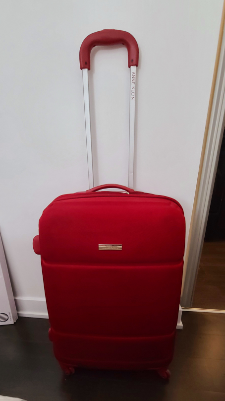 suitcase 🦃 thumbnail