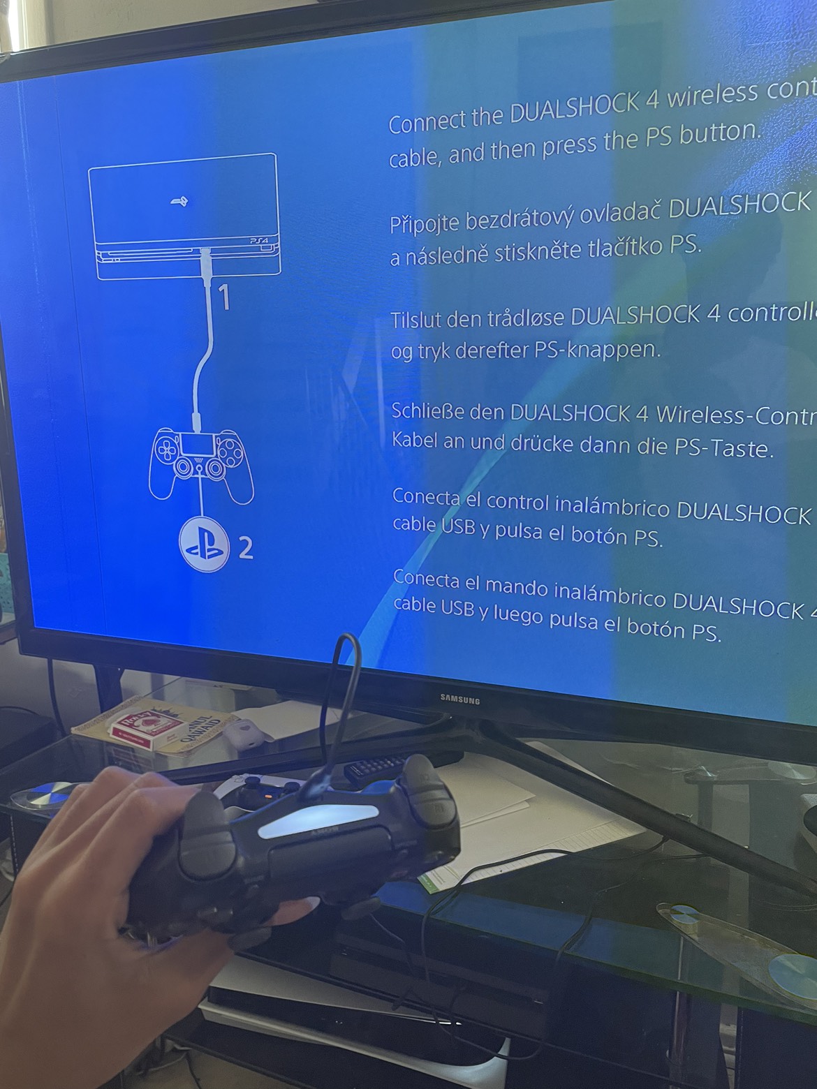 Playstation 4/PS4 with 2 Controllers - photo 2