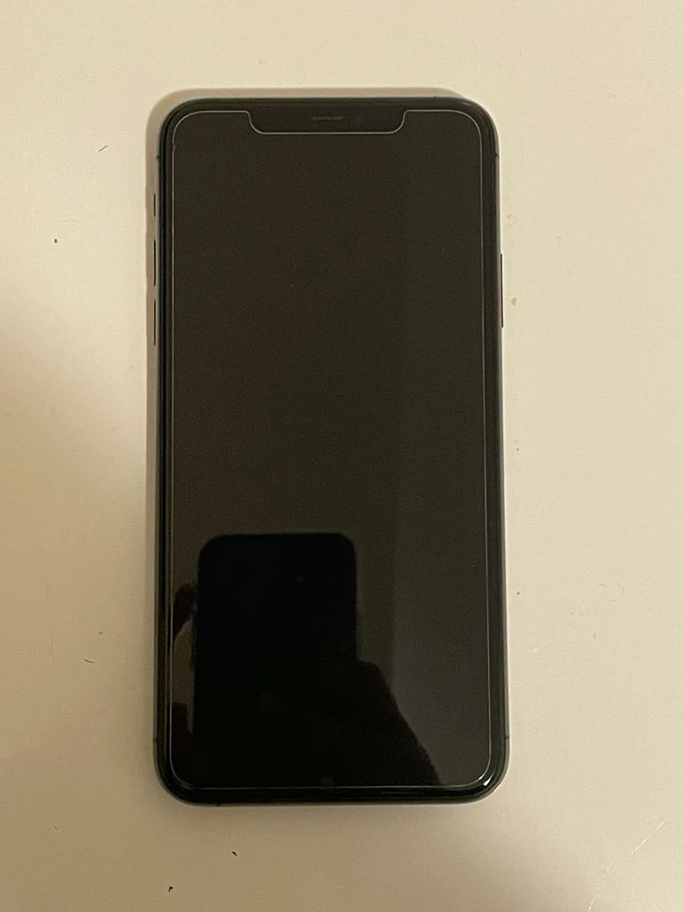 iPhone 11 Pro Max mint condition - photo 2