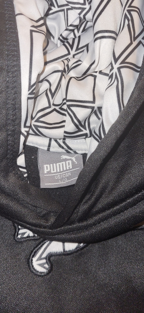 #freecycle  Black boy's pullover hoodie image indicator(3)