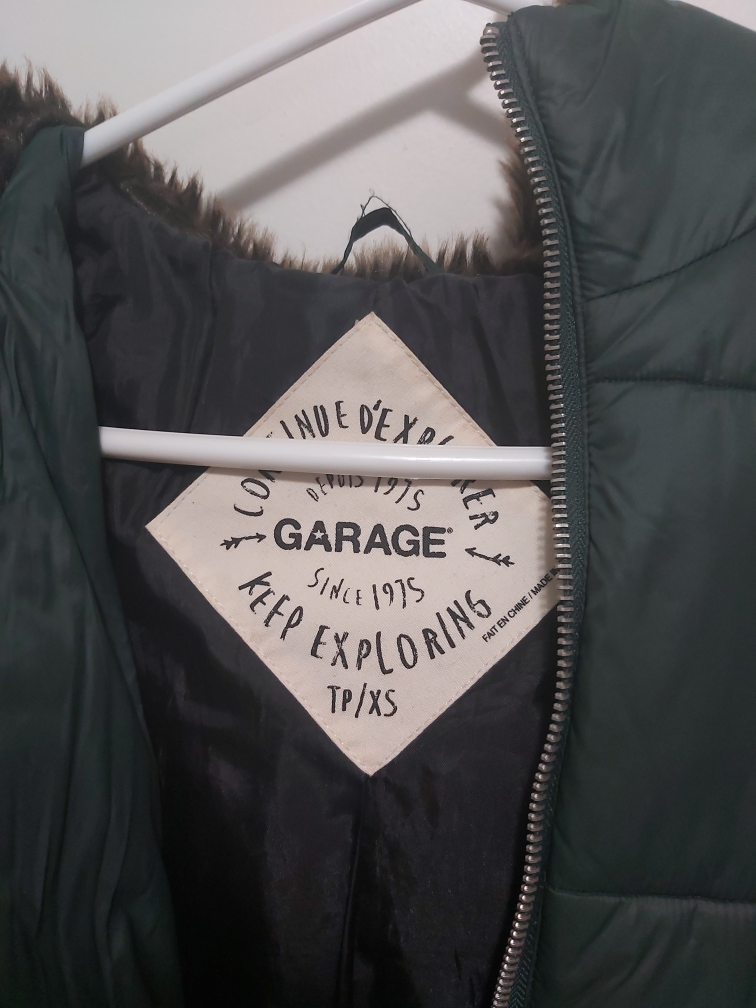 Garage dark green puffer coat, size extra small/small image indicator(5)