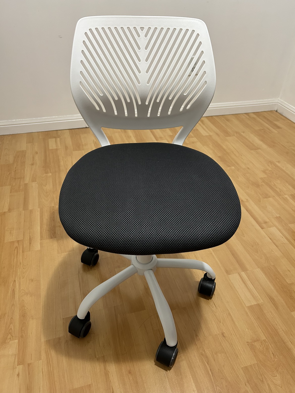 Small desk chair - photo 2