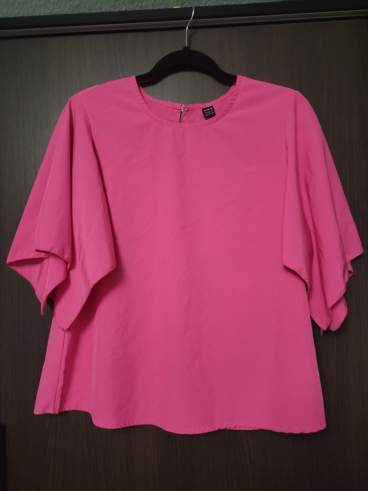 Ladies shein top thumbnail
