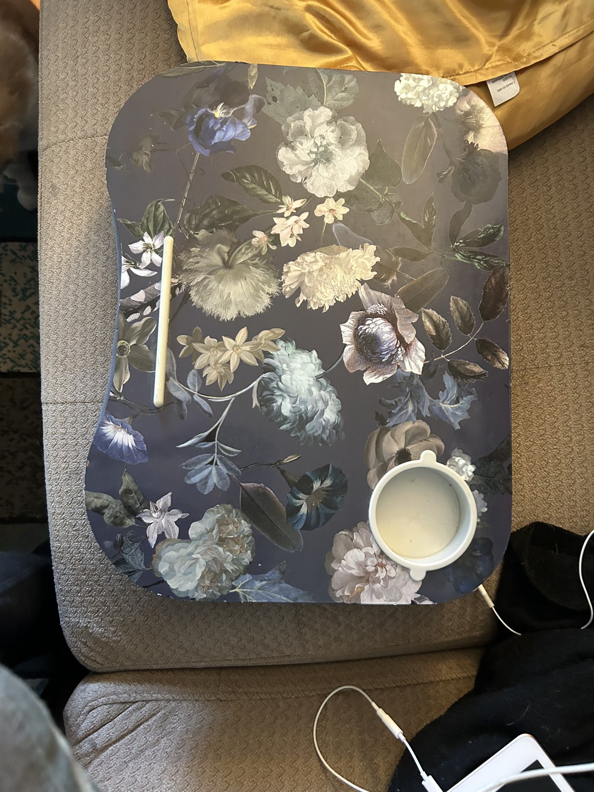Lap table #freeupcycle