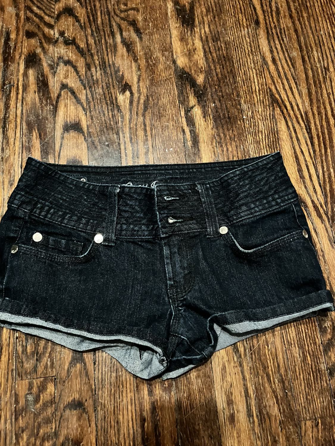 Free Summer shorts thumbnail