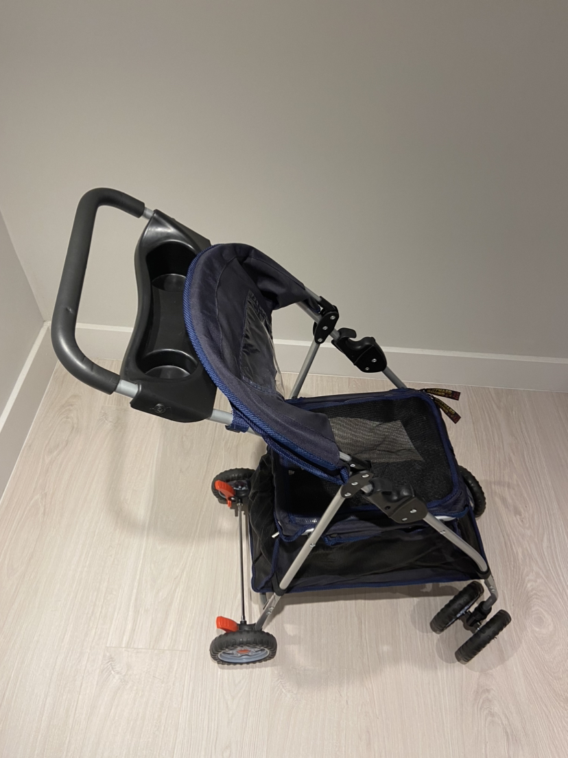 Outward Bound pet stroller for small dog image indicator(5)