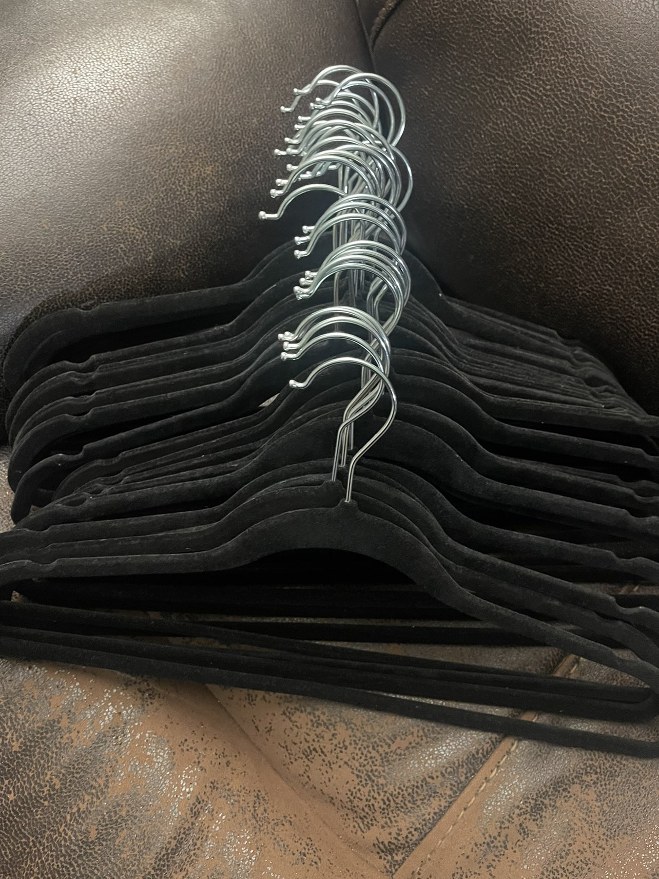 30 Velvet Hangers - photo 4