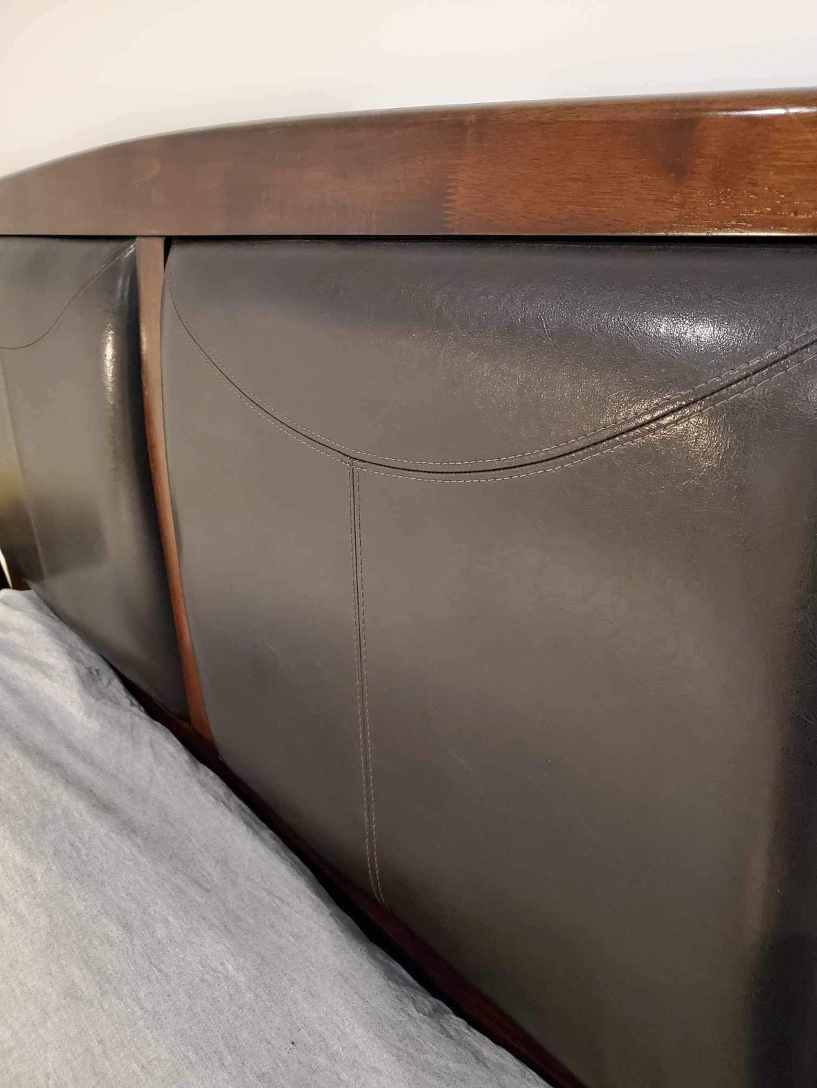 Queen bed frame - photo 3