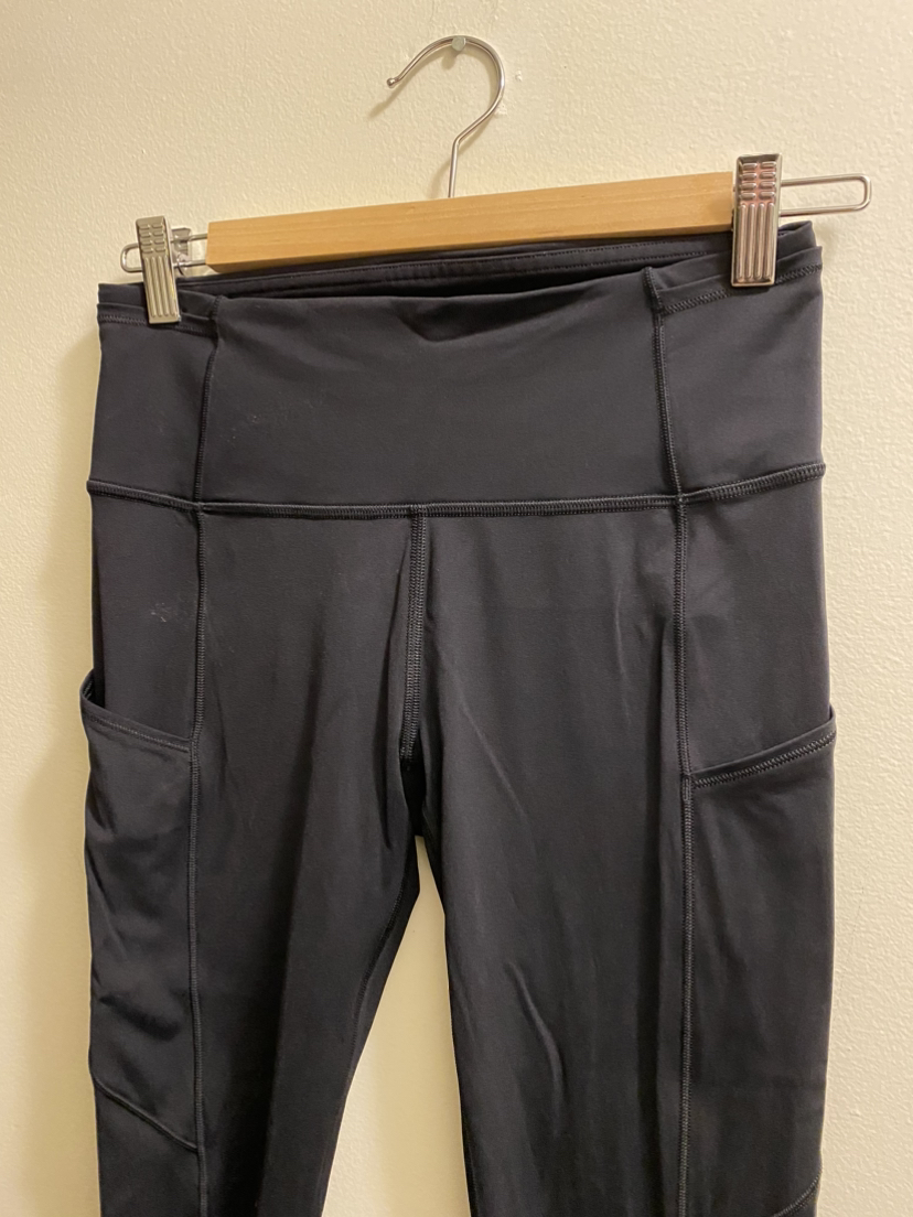 Lululemon black leggings size 6 - photo 3