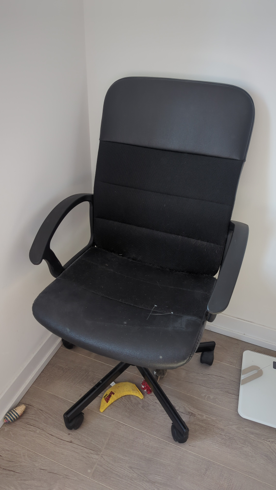🦃 free ikea office chair functional have to go by tomorrow thumbnail