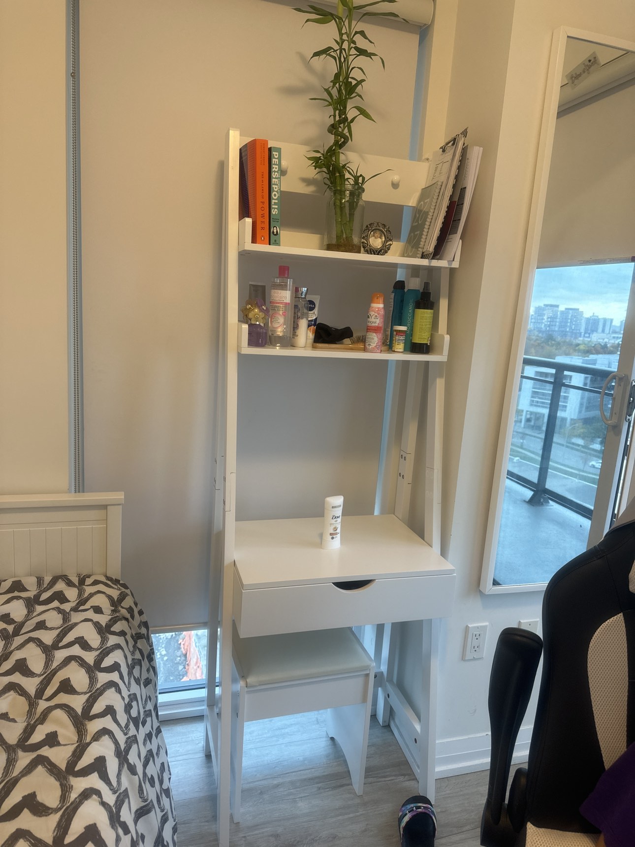Vanity and makeup table and book shelf - photo 4