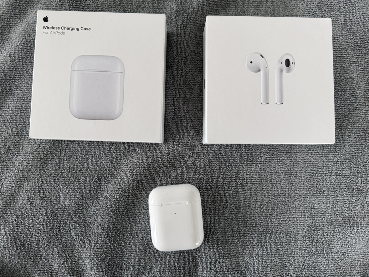 AirPods with Wireless Charging Case - photo 2