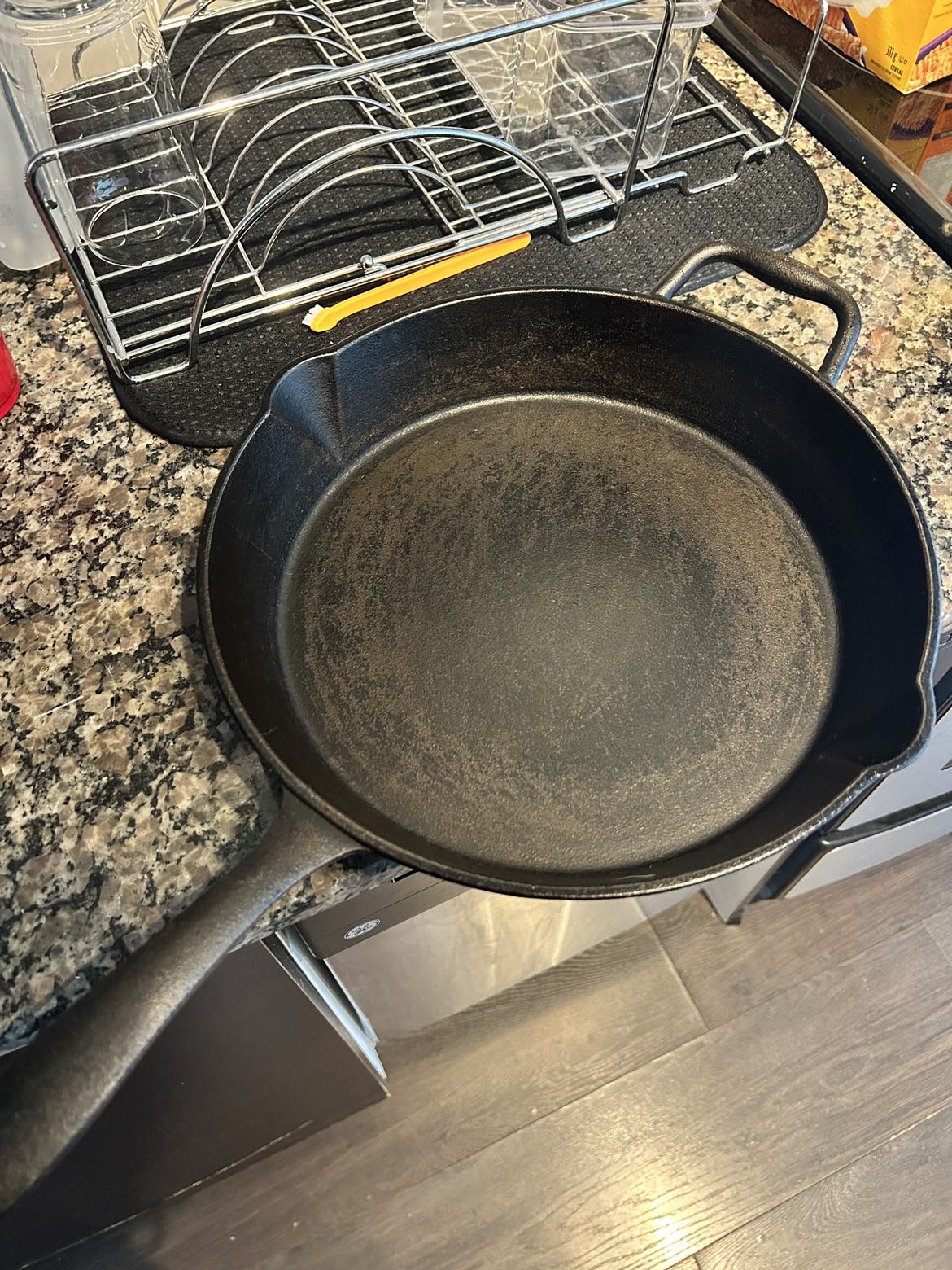Cast iron pan - pickup by 10/27