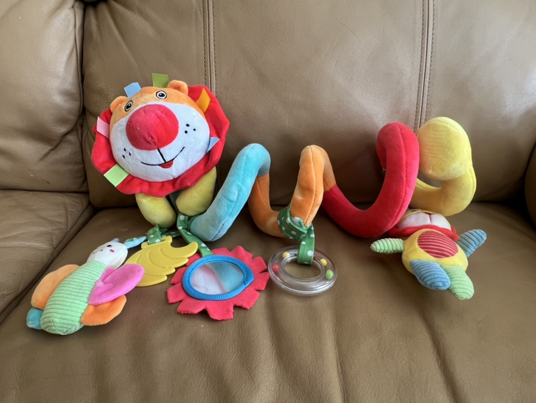 Car seat and stroller toy thumbnail