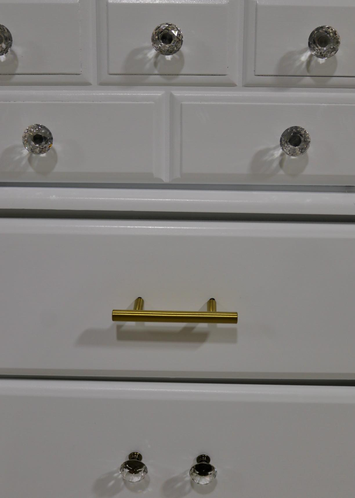 Dresser White In Great Shape With Delivery AVAILABLE - photo 4