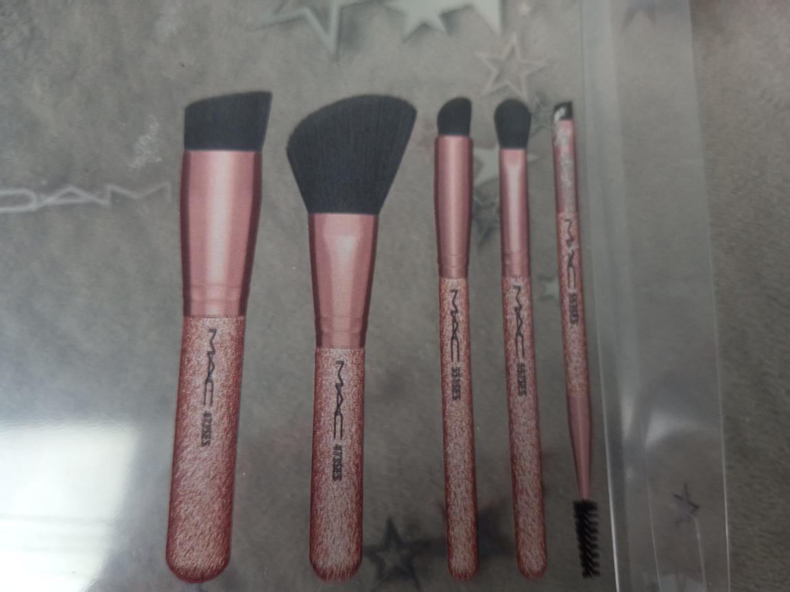 Mac Makeup Brushes - photo 2