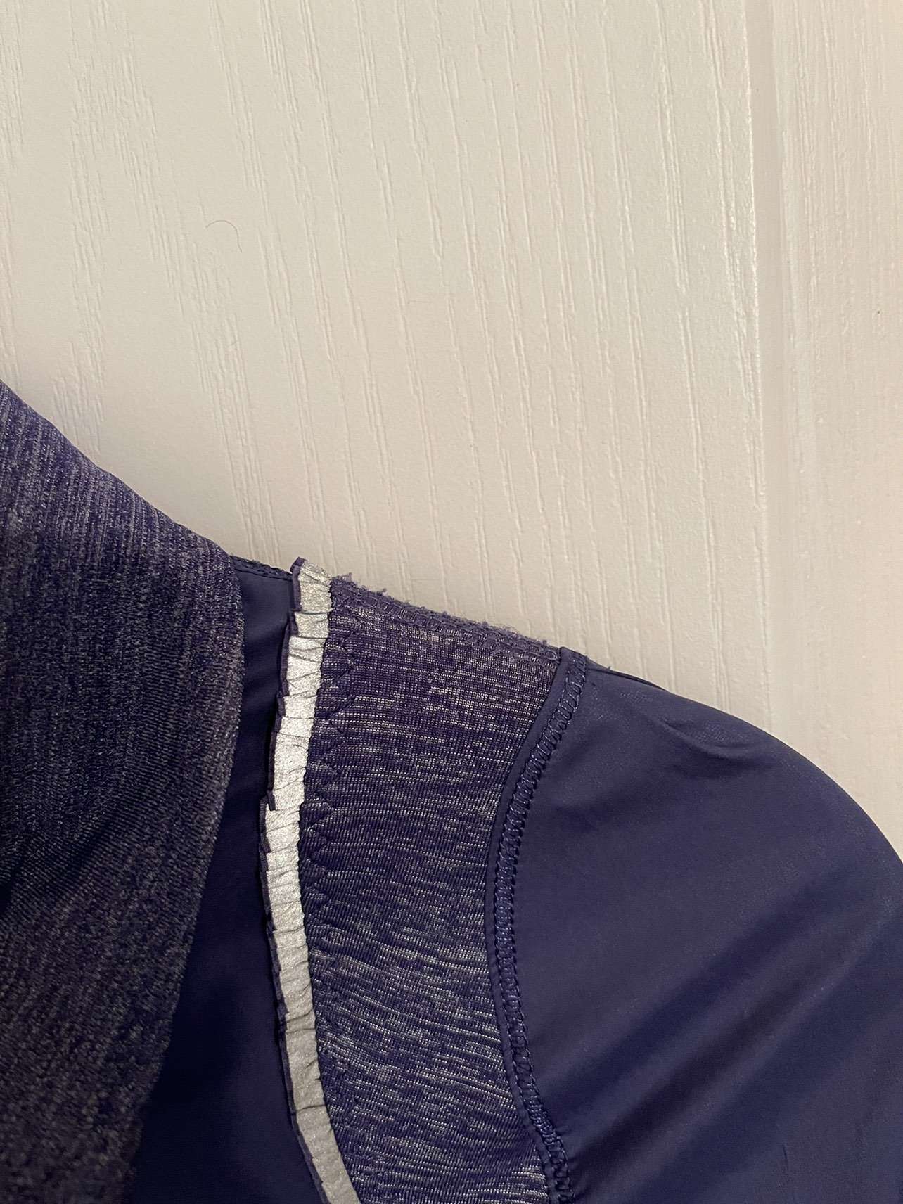 EUC Size 2 Lululemon Soft Shell Running Jacket Purple image indicator(4)