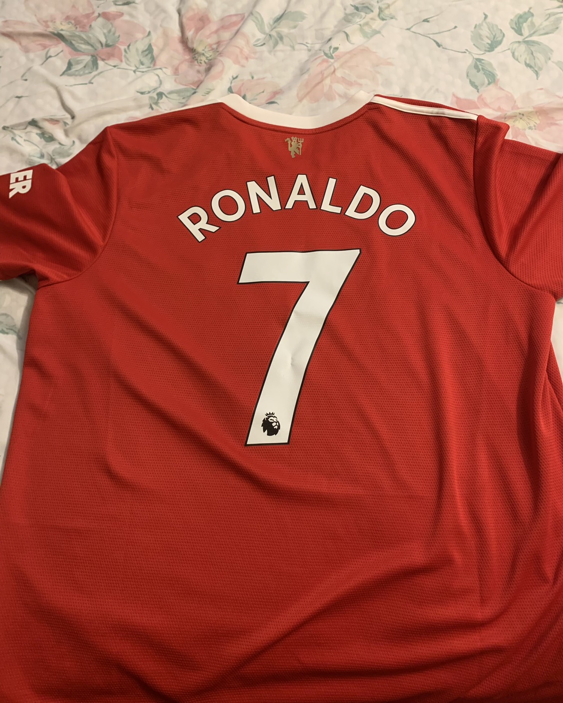 Manchester United 21/22 Ronaldo home jersey - photo 2