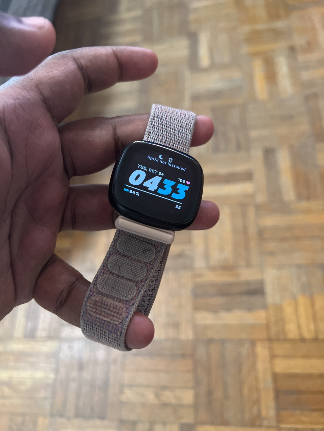 Fitbit versa 3 (2020) image indicator(2)